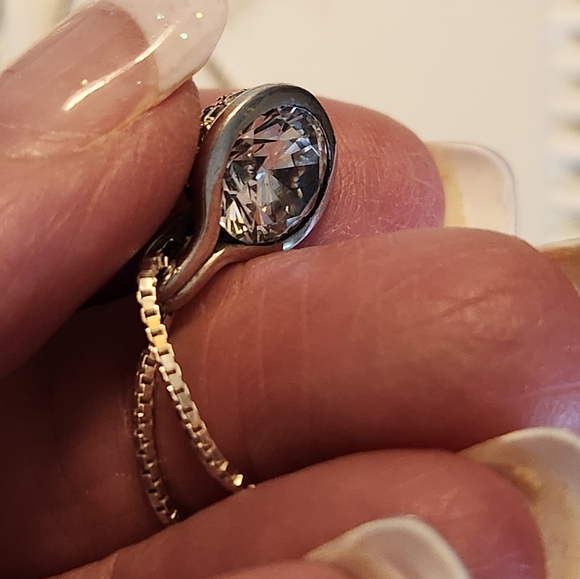 925 sterling silver bezel set pendant with box chain - Picture 6 of 14